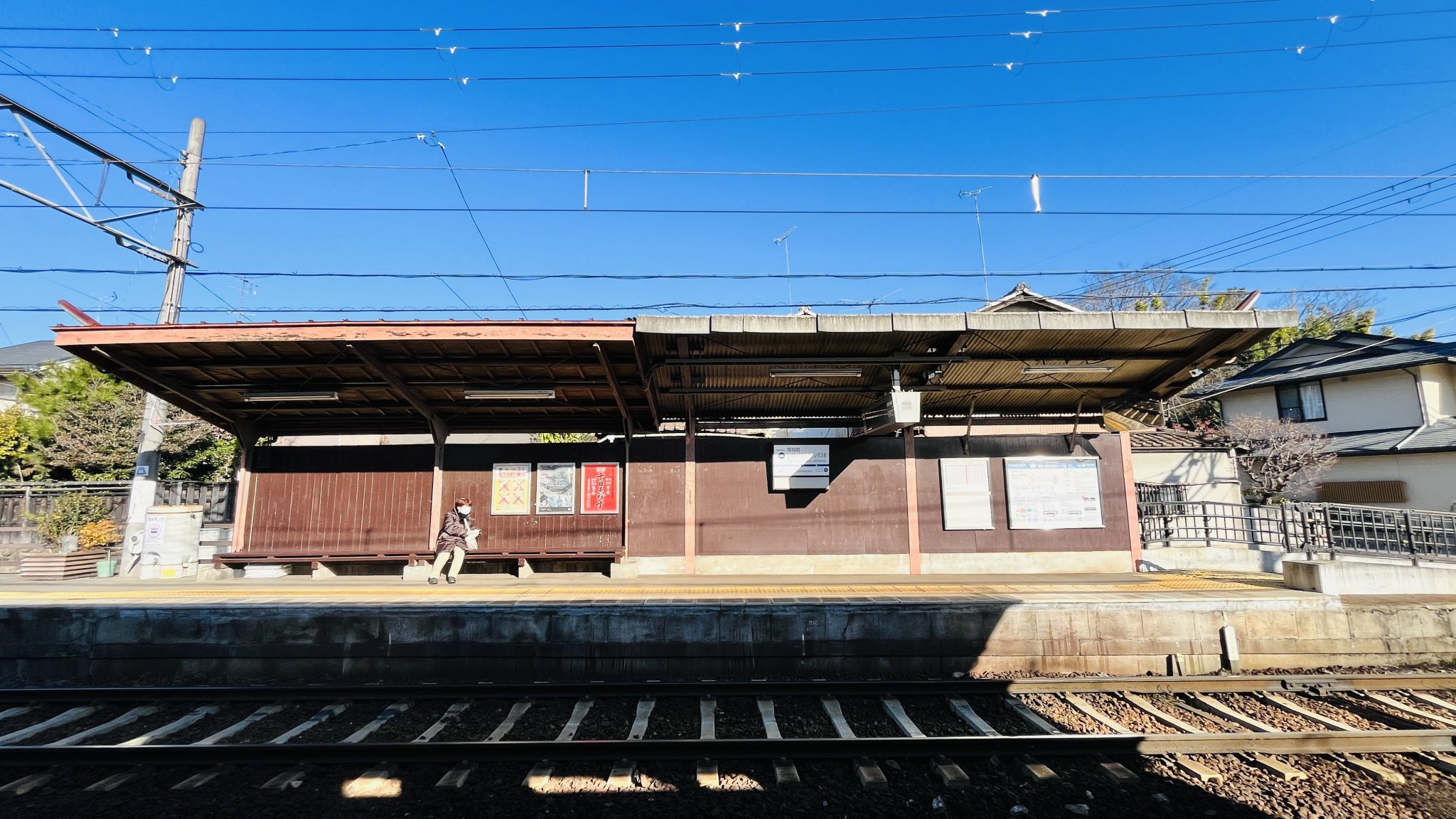 嵐電北野線の等持院駅。心癒やすに最適な場所